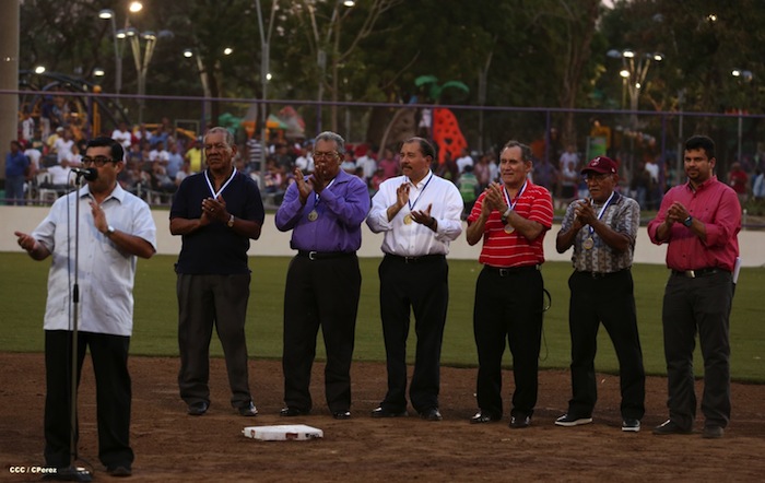 Presidente Daniel inaugura Estadio Béisbol Infantil 