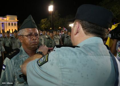 Daniel y Rosario conmemoran 35 Aniversario del Ejército de Nicaragua
