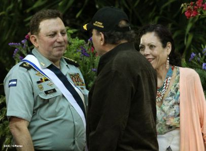 Daniel y Rosario conmemoran 35 Aniversario del Ejército de Nicaragua