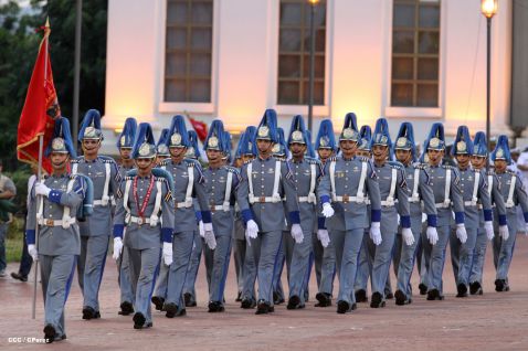 Daniel y Rosario conmemoran 35 Aniversario del Ejército de Nicaragua