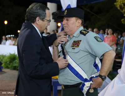 Daniel y Rosario conmemoran 35 Aniversario del Ejército de Nicaragua