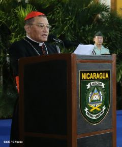 Daniel y Rosario conmemoran 35 Aniversario del Ejército de Nicaragua