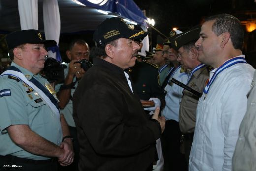 Daniel y Rosario conmemoran 35 Aniversario del Ejército de Nicaragua