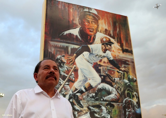 Presidente Daniel inaugura Estadio Béisbol Infantil 
