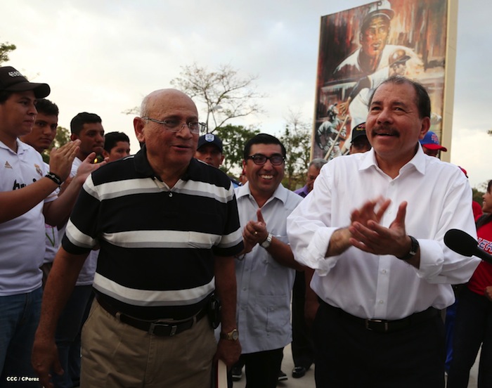 Presidente Daniel inaugura Estadio Béisbol Infantil 