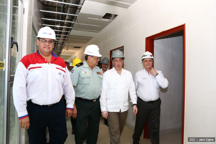 Canciller mexicano visita obras de cooperación con Nicaragua