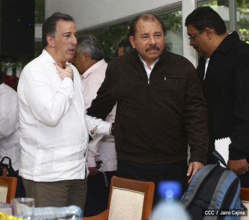 Presidente Daniel y Compañera Rosario se reúne con Canciller de México