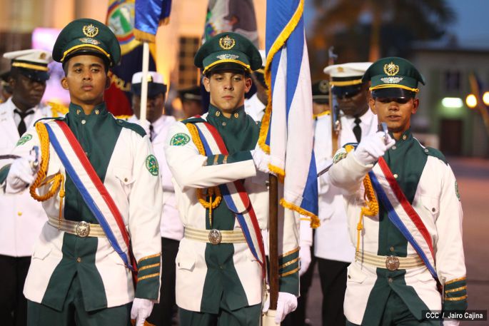 Presidente Daniel encabeza acto del 35 Aniversario de la Policía Nacional