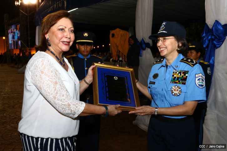 Presidente Daniel encabeza acto del 35 Aniversario de la Policía Nacional