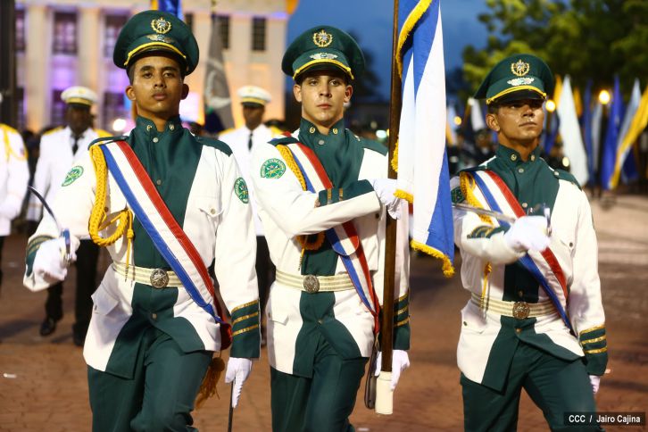 Presidente Daniel encabeza acto del 35 Aniversario de la Policía Nacional