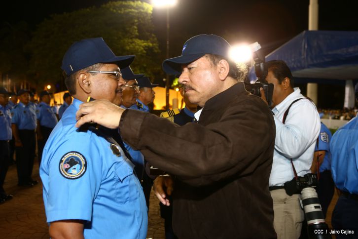 Presidente Daniel encabeza acto del 35 Aniversario de la Policía Nacional