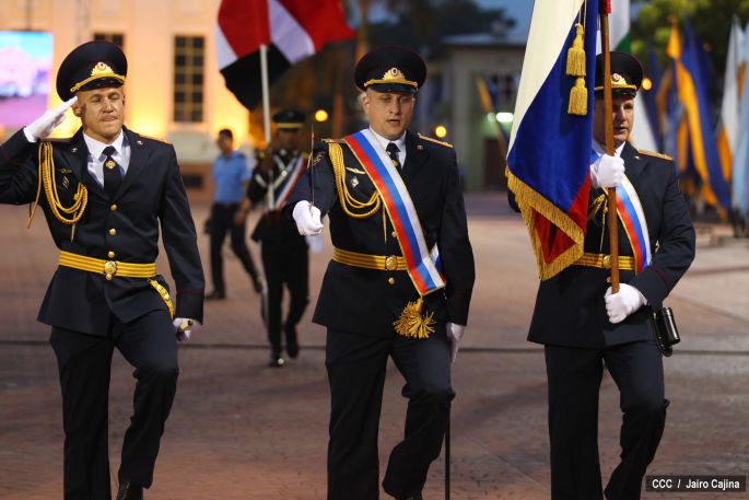 Presidente Daniel encabeza acto del 35 Aniversario de la Policía Nacional