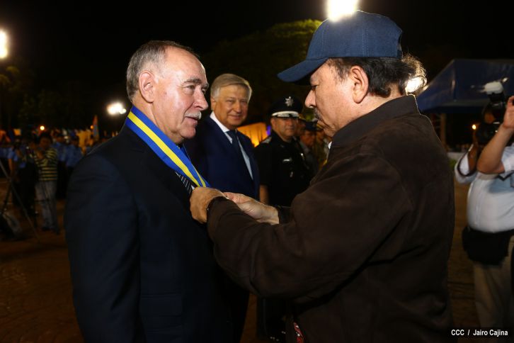 Presidente Daniel encabeza acto del 35 Aniversario de la Policía Nacional