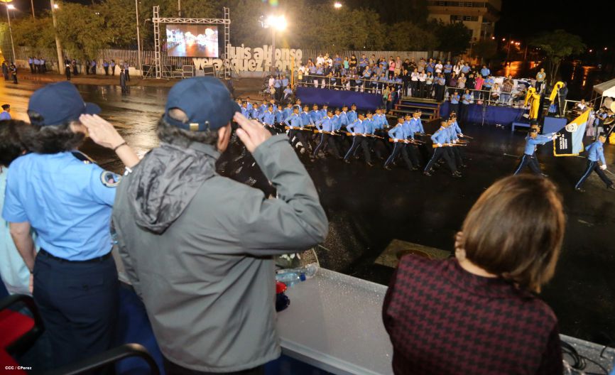 Daniel preside desfile conmemorativo del 35 Aniversario de Fundación de la Policía Nacional