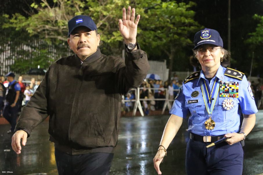 Daniel preside desfile conmemorativo del 35 Aniversario de Fundación de la Policía Nacional