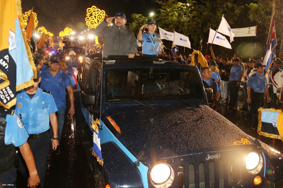 Daniel preside desfile conmemorativo del 35 Aniversario de Fundación de la Policía Nacional