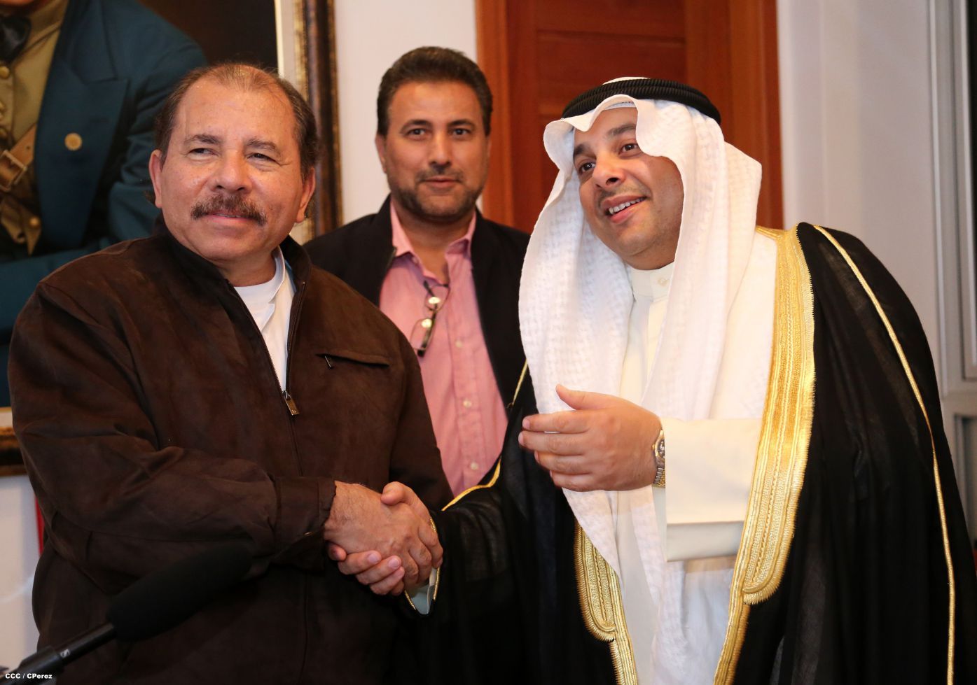 Presidente Daniel sostiene encuentro con parlamentarios de Kuwait