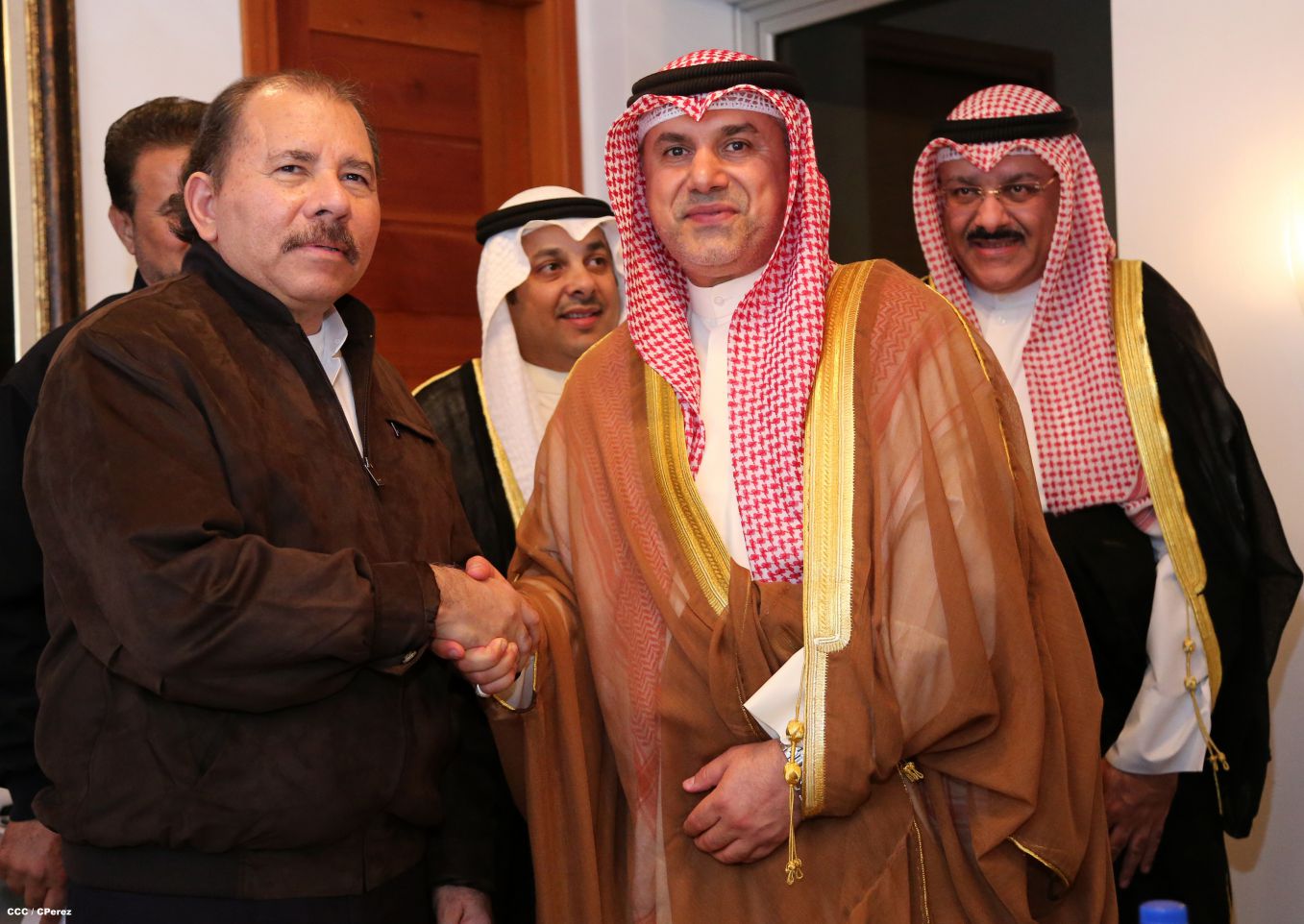 Presidente Daniel sostiene encuentro con parlamentarios de Kuwait