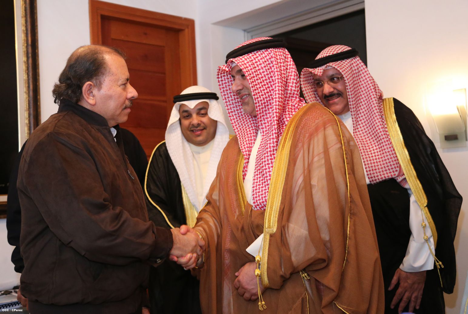 Presidente Daniel sostiene encuentro con parlamentarios de Kuwait