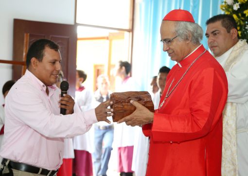 Cardenal Brenes festeja a Virgen La Merced en Mateare