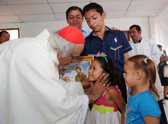 Cardenal Brenes festeja a Virgen La Merced en Mateare