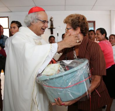 Cardenal Brenes festeja a Virgen La Merced en Mateare