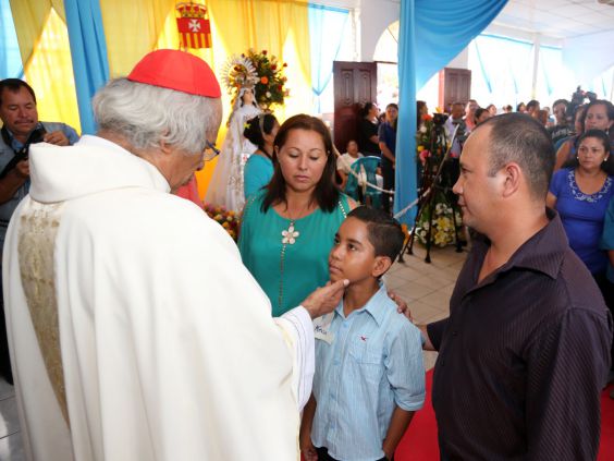 Cardenal Brenes festeja a Virgen La Merced en Mateare