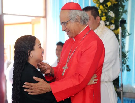 Cardenal Brenes festeja a Virgen La Merced en Mateare