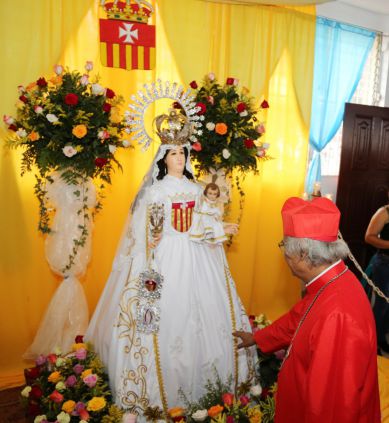 Cardenal Brenes festeja a Virgen La Merced en Mateare