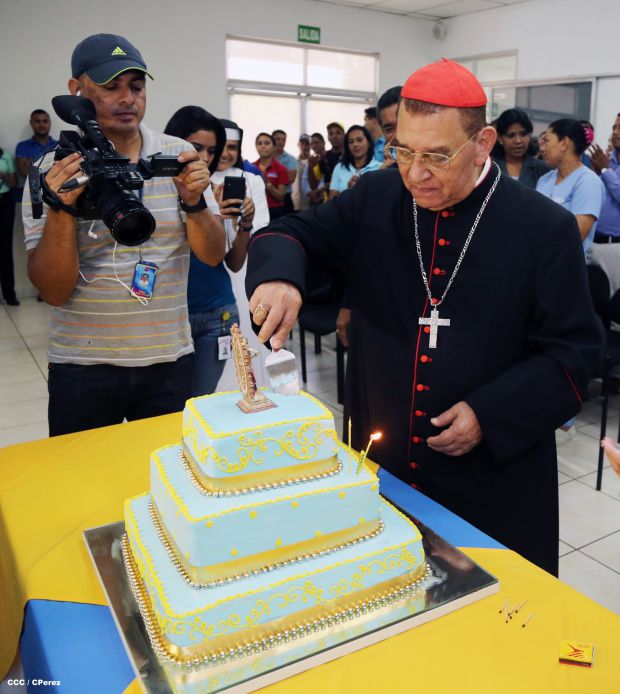 Celebran onomástico de Su Eminencia Cardenal Miguel