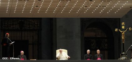 Papa Francisco Preside Vigilia de Oración en Preparación del Sínodo por la Familia