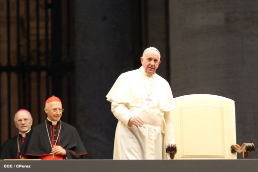 Papa Francisco Preside Vigilia de Oración en Preparación del Sínodo por la Familia