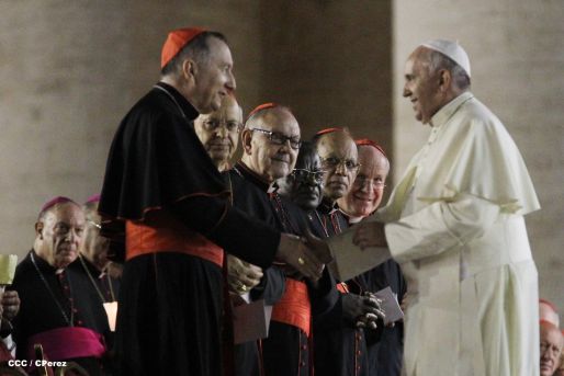 Papa Francisco Preside Vigilia de Oración en Preparación del Sínodo por la Familia