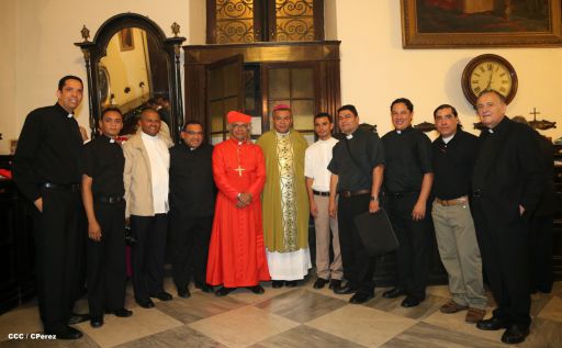 Cardenal Brenes toma posesión de Parroquia San Joaquín, en Roma