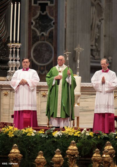 Cardenal Brenes toma posesión de Parroquia San Joaquín, en Roma