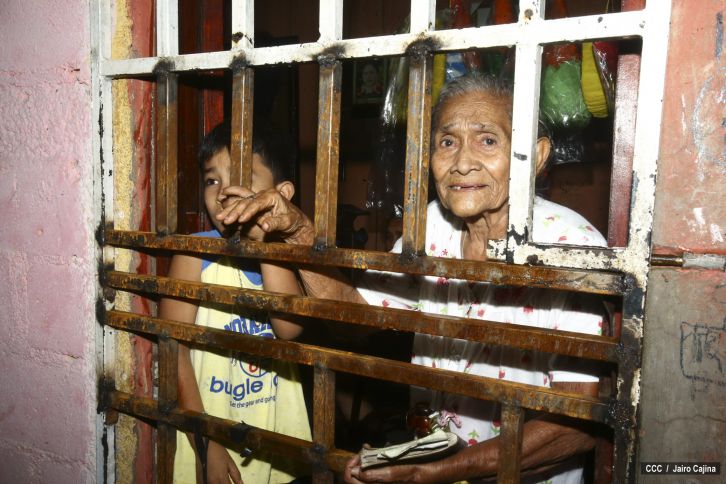 Evacúan zonas costeras de Carazo ante alerta de tsunami