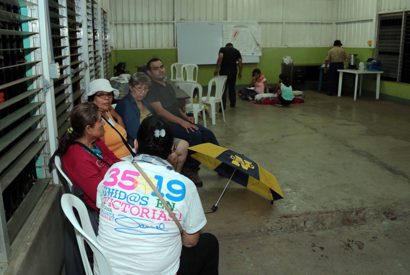 Evacúan zonas costeras de Carazo ante alerta de tsunami