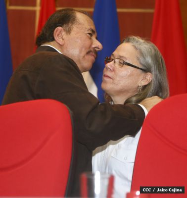 Presidente Daniel y Compañera Rosario encabezan acto 35 Aniversario MIGOB