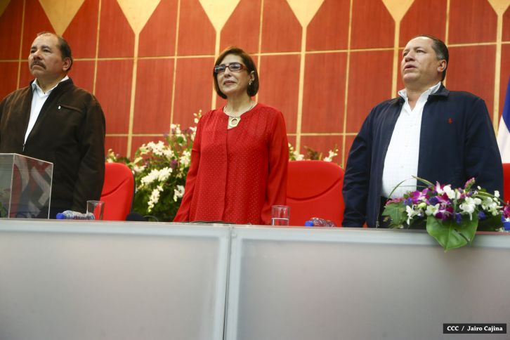 Presidente Daniel y Compañera Rosario encabezan acto 35 Aniversario MIGOB