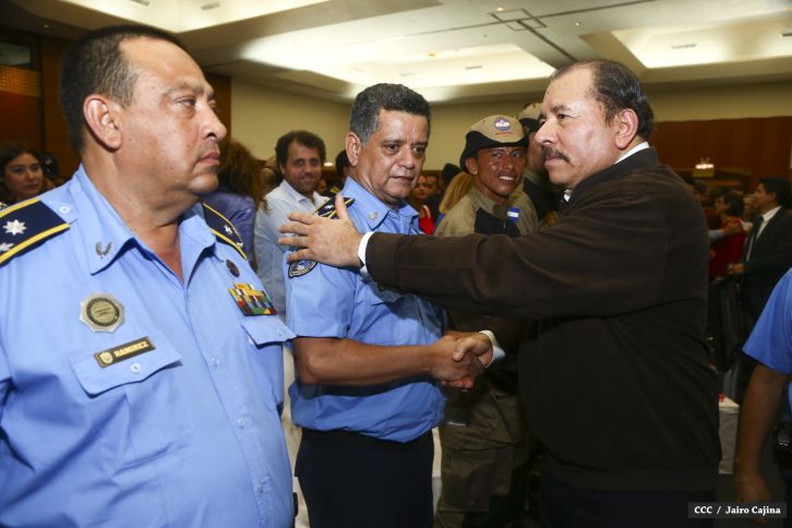Presidente Daniel y Compañera Rosario encabezan acto 35 Aniversario MIGOB