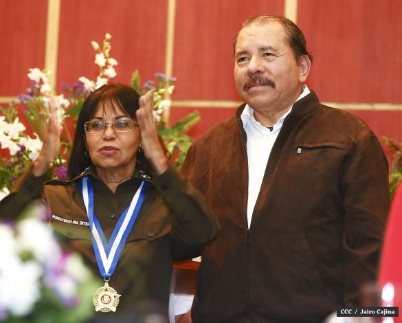 Presidente Daniel y Compañera Rosario encabezan acto 35 Aniversario MIGOB