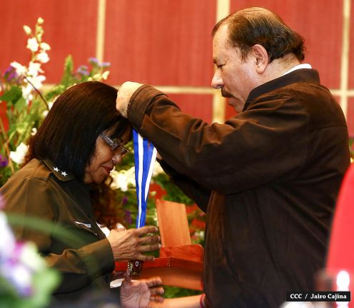 Presidente Daniel y Compañera Rosario encabezan acto 35 Aniversario MIGOB