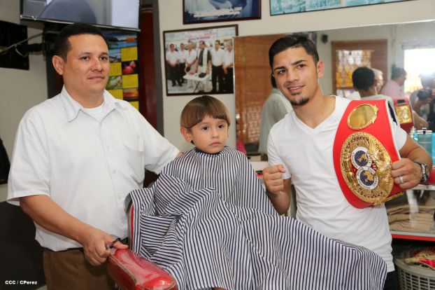 Recorrido del Campeón Randy Caballero por Managua y encuentro con Campeones