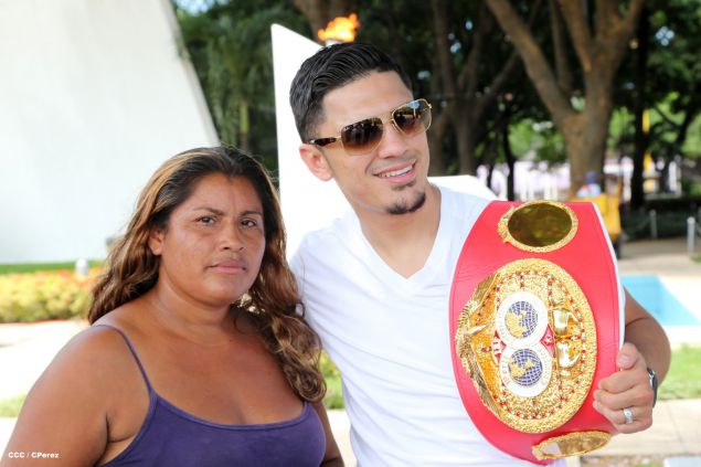 Recorrido del Campeón Randy Caballero por Managua y encuentro con Campeones