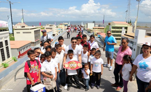 Recorrido del Campeón Randy Caballero por Managua y encuentro con Campeones