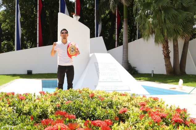 Recorrido del Campeón Randy Caballero por Managua y encuentro con Campeones
