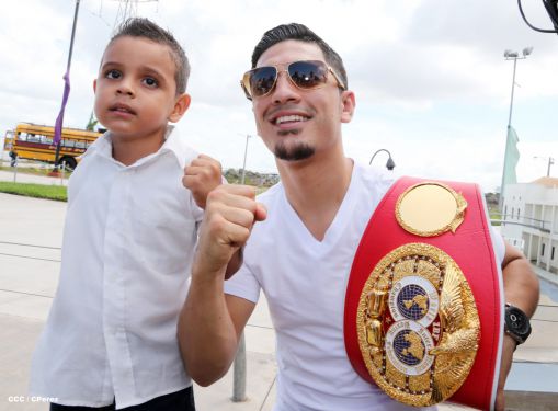 Recorrido del Campeón Randy Caballero por Managua y encuentro con Campeones