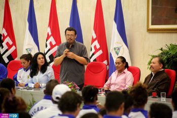 Daniel abandera delegación que participará en Juegos Centroamericanos y del Caribe