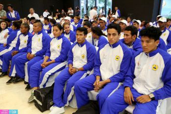 Daniel abandera delegación que participará en Juegos Centroamericanos y del Caribe