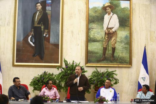 Daniel abandera delegación que participará en Juegos Centroamericanos y del Caribe